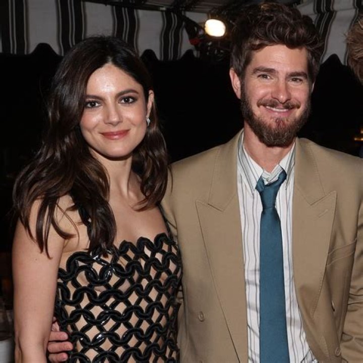 Exploring Andrew Garfield's Girlfriend: A Deep Dive into His Romantic Life