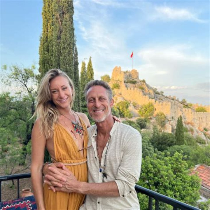 Unraveling the Enigmatic Life of Mark Hyman's Marriages