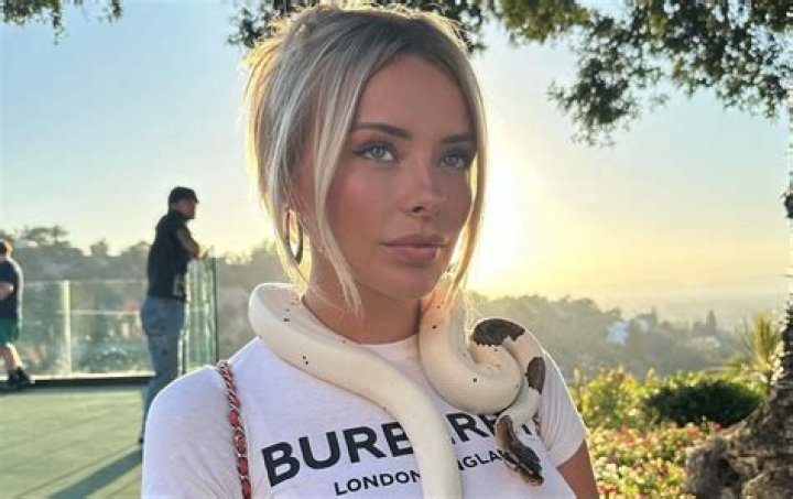 Unveiling the Allure: Corinna Kopf Nudes and Her Journey to Fame