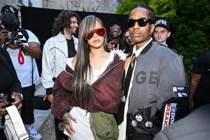 Unveiling the Bond: Are Rihanna and Nicki Minaj Friends?